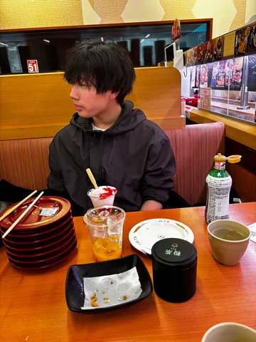 回転寿司とデザートのひととき