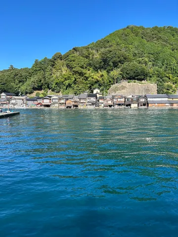 静かな水辺の風景に心癒される