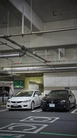 相棒と駐車場で一服