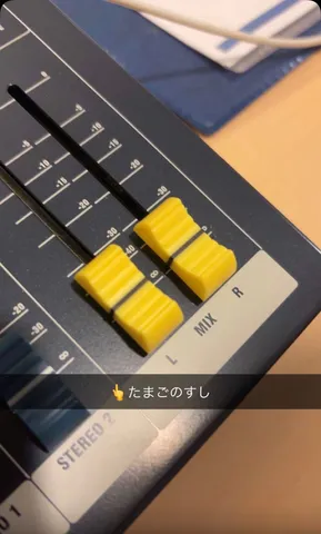ミックス調整中、たまごのすし