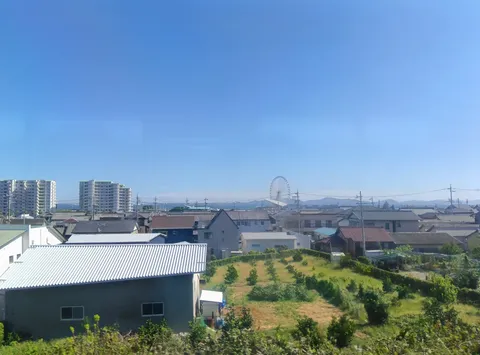 空と街の水平線の風景