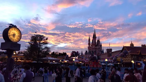 魔法の国の夕焼け空