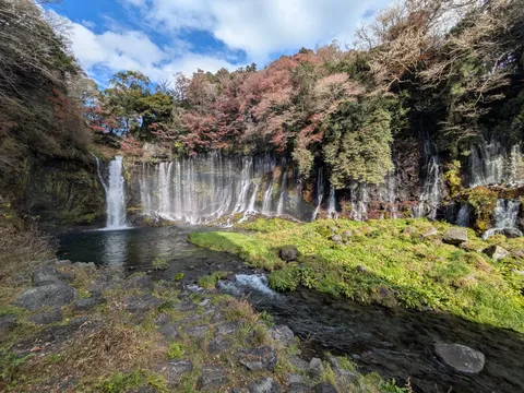 千筋の滝と秋の色彩