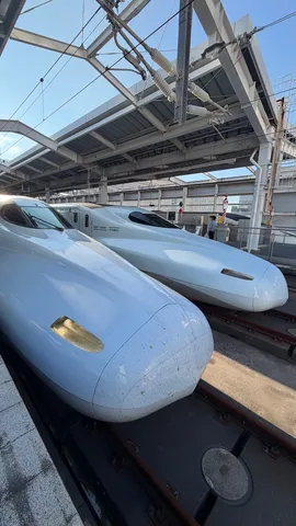 並走する新幹線の静かなる競争