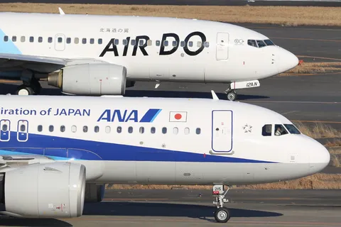 二機の旅客機、偶然の並び