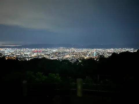 眠らない街の明かり