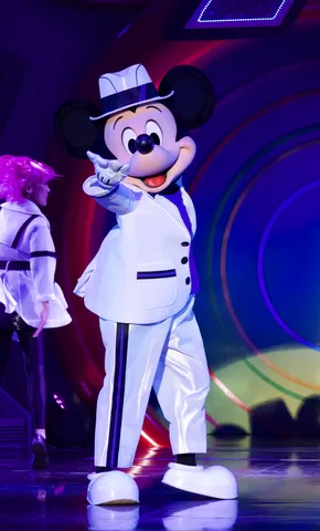 レトロモダンなショータイム