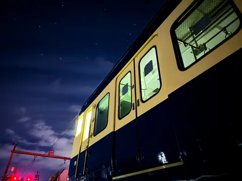 夜空へ