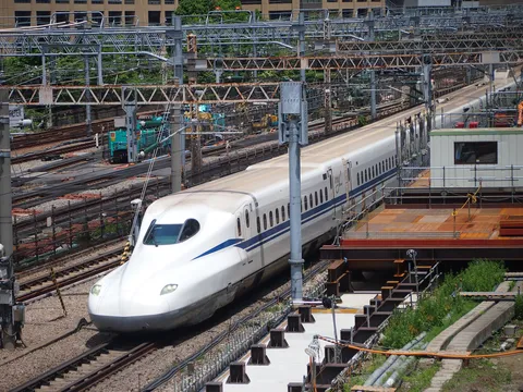 未来への疾走、軌道の交差点