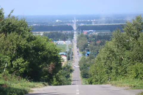 どこまでも続く、まっすぐな道
