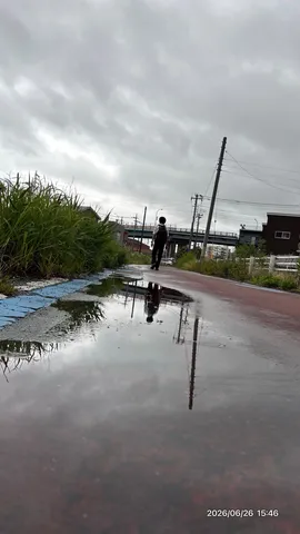 水鏡と進む影