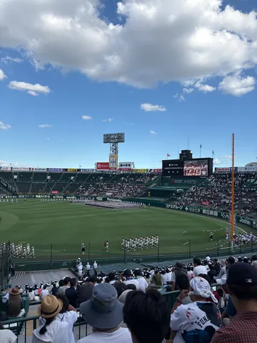 高校野球、聖地への入場行進！