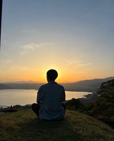 夕日に背中を預けて