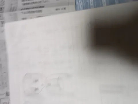謎めく図形と日常の断片