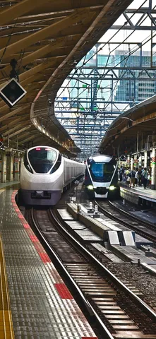 鉄路に交差する光