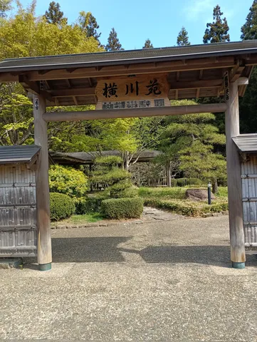 古都の風情、静寂の入り口