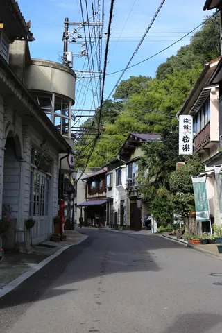 電線と坂道のノスタルジー