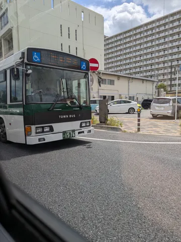 街を駆けるタウンバス