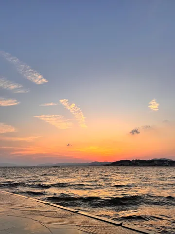 空と海、夕焼けのグラデーション
