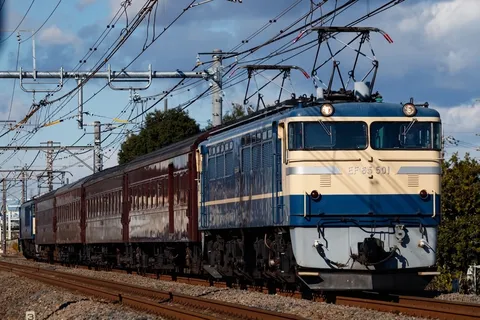 雨上がり、鉄道の旅情