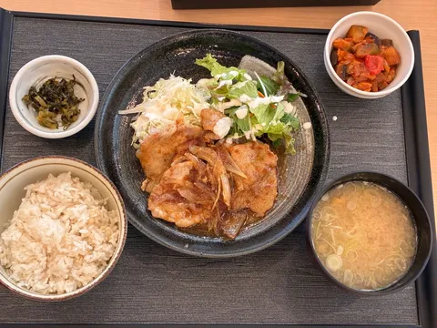 今日の晩ごはん、いただきます！