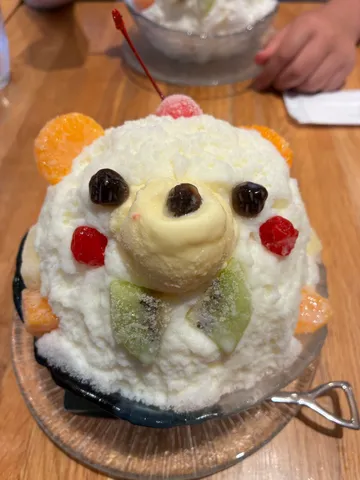 くまさん顔のふわふわかき氷