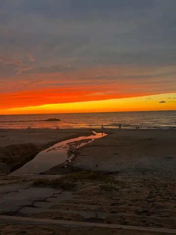 海辺に染む夕景の記憶