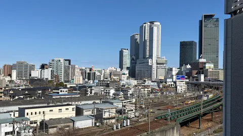 地上も空も、情報過多！