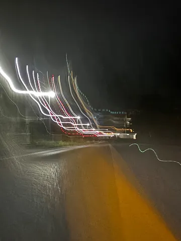 夜の光跡、流れる時間
