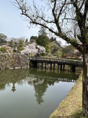 古都に響く、静寂の水の音