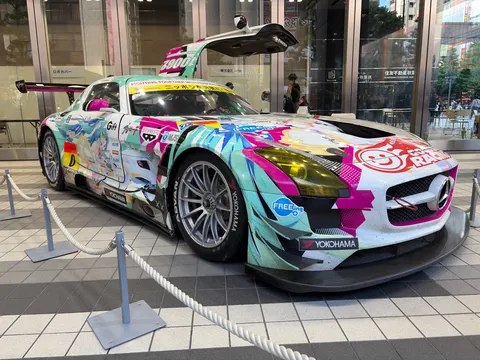 街角のレーシングアート