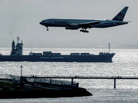 空と海と船と飛行機