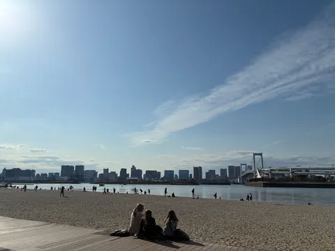 都会と海辺の休日