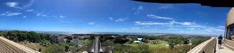 青い空と海、緑のコントラスト