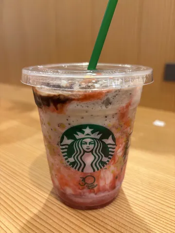 ストロベリーフラペチーノ、発見！