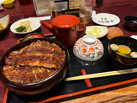 炭火の誘惑、鰻重の誘惑