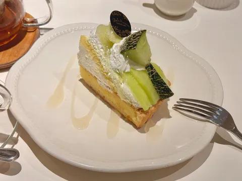 メロンのショートケーキ、爽やかな午後のひととき