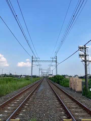 どこまでも続く、線路の残像