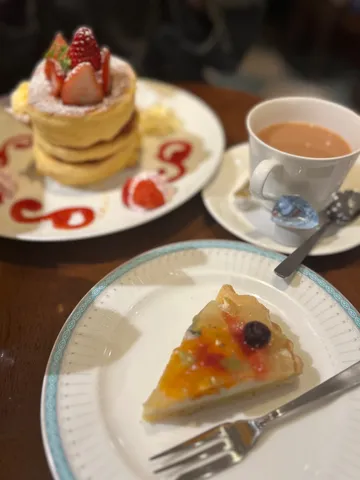 午後の甘いひととき、誘惑のスイーツ