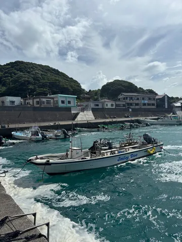 港町の夏の穏やか光景