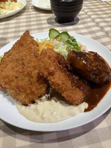 とんかつとハンバーグ、二種の贅沢