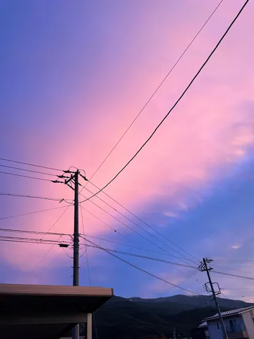 空と電線の色彩グラデーション