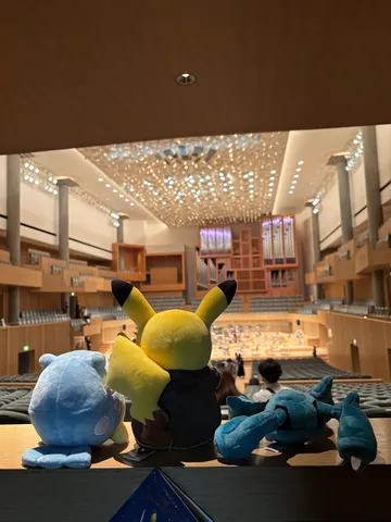 コンサート会場でポケモンたちが休憩中？