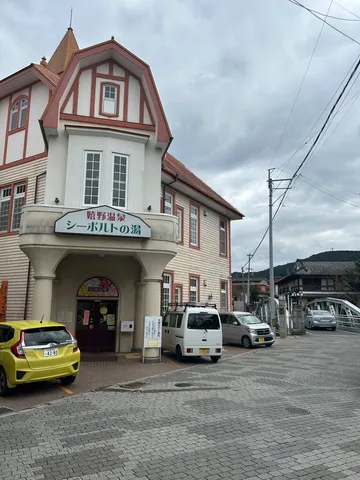 レトロ建築とレトロカー？