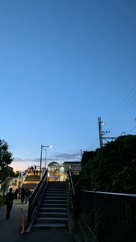 夕暮れ時の階段
