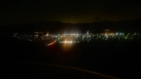 夜景に光る街の囁き