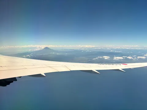 空と海と翼、そして富士山