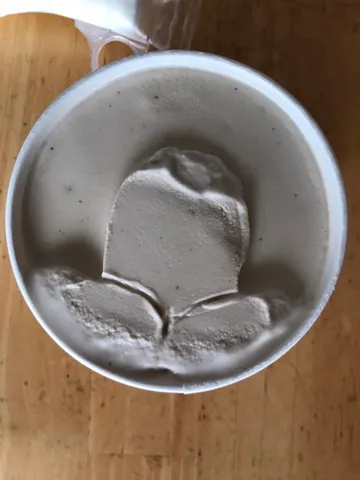 アイスクリームにも顔がある！？
