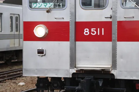 ハチゴー