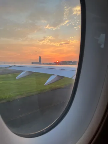 飛行機からの夕焼け